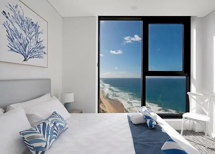 Sea View Beachfront Apartment In Surfers