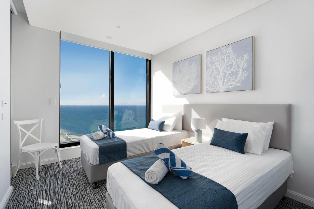 Sea View Beachfront In Surfers Apartment Gold Coast