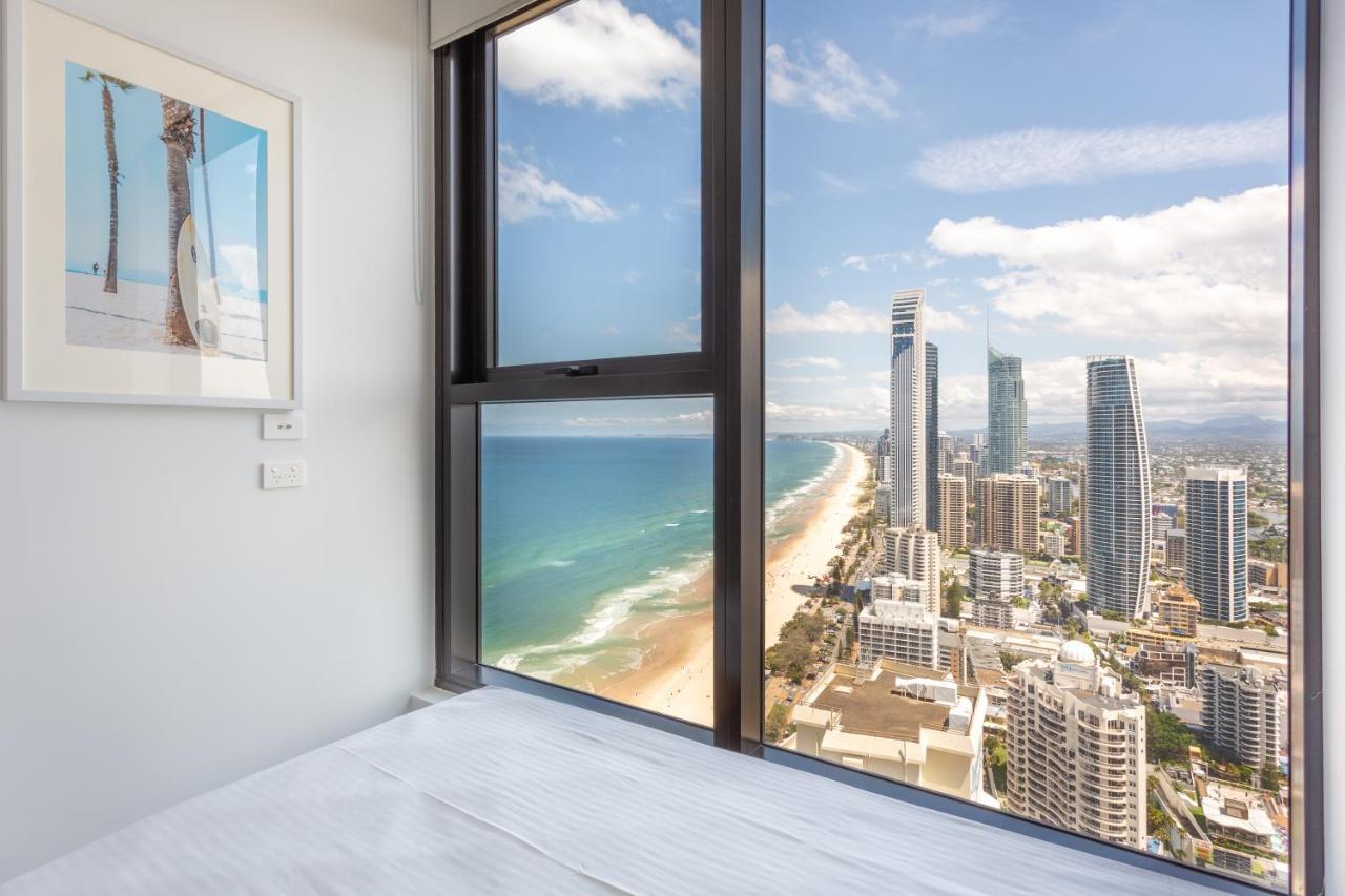 Sea View Beachfront In Surfers